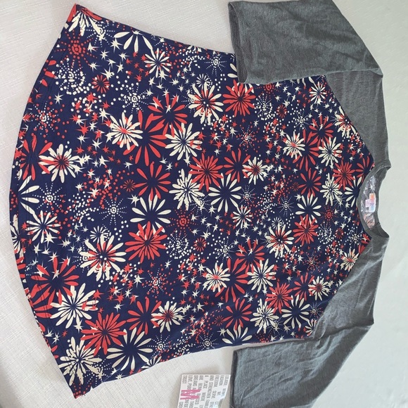 ⭐️ July 4th Baseball Tee 💥 Medium LuLaRoe Randy - Picture 5 of 5